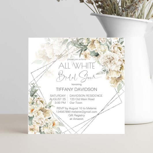 ホワイトをテーマにしたブライダルシャワー銀フレームフローラ