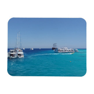 ホワイトアイランドポス近くに観光客付きヨット駐車場 マグネット