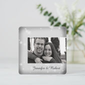 ホワイトアンドシルバースノーフレーク結婚式招待状 招待状 (スタンド正面)