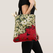 ホワイトアンドレッドポインセティアスIホリデイフローラ トートバッグ (クローズアップ)