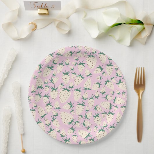 ホワイトイチゴ ピネベリー カスタム ブライダルシャワー ペーパープレート (ウェディング)