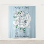 ホワイトウィンタードラゴンスノーフレークブルー タペストリー (正面)