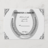 ホワイトウェディングでのシルバーホースシューズRSVP インビテーションポストカード (正面)