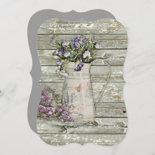 ホワイトウォッシュされた納屋の木造の農家サマーラベンダー 招待状 (正面/裏面)