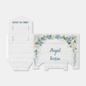 ホワイトウォッシュ木材と結婚式の花 フェイバーボックス (折り畳みなし)