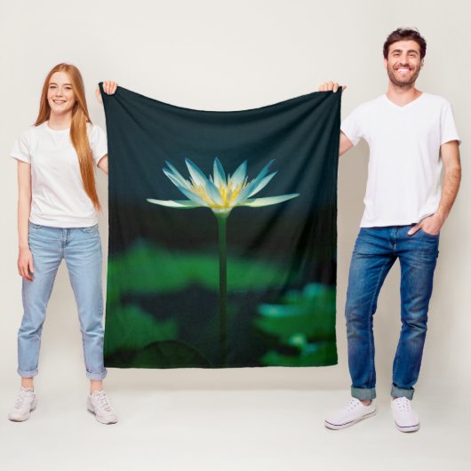 ホワイトウォーター・リリー フリースブランケット (インサイチュ)