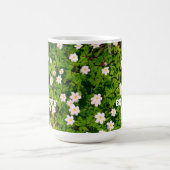 ホワイトウッドアネモーネ春の花ズハッピーホテル コーヒーマグカップ (中央)