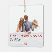 ホワイトウッドパーソナライズされたズ私たちの初めてのクリスマス セラミックオーナメント (左)