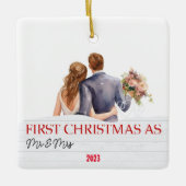 ホワイトウッドパーソナライズされたズ私たちの初めてのクリスマス セラミックオーナメント (正面)