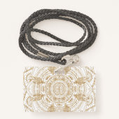 ホワイトエレガント&金ゴールドマンダラハンドドローデザイン バッジ (裏面ランヤード)