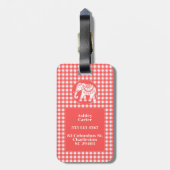 ホワイトエレファントと名前を持つ赤いギンガムプレイド ラゲッジタグ (裏面縦)