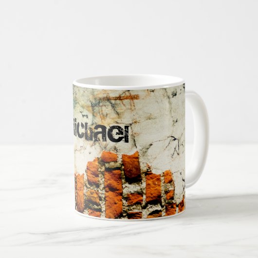 ホワイトオレンカッコいいジ古いレンガの壁のグレフィティあなたの名前 コーヒーマグカップ (正面右)