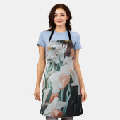 ホワイトオレンジダッフルズイン春ガーデン エプロン (着用した状態)