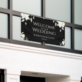 ホワイトオンブラックフローラようこそ結婚私たちのフォント 横断幕 (ビルの外側)