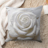 ホワイトオンホワイト – スカルプトバラ クッション (ブランケット)