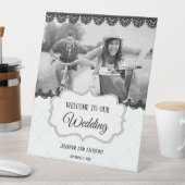 ホワイトカスタムウェディングのブラックレース 台座サイン (インサイチュ)