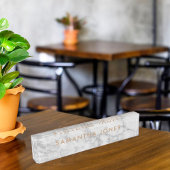 ホワイトカララマーブルクラシック金ゴールドパーソナライズされた デスクネームプレート