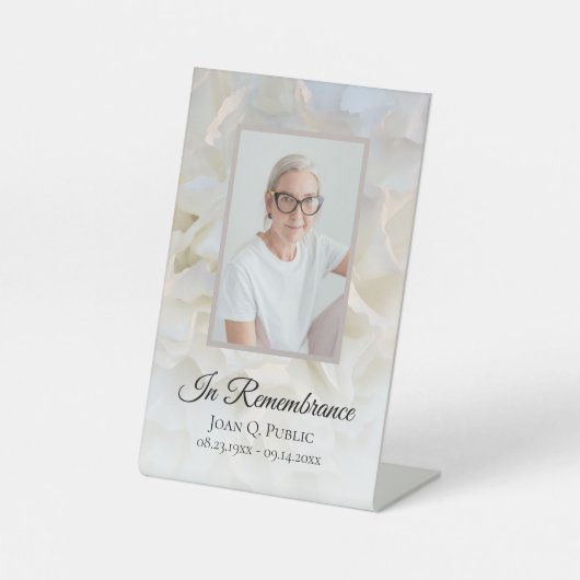 ホワイトカーネーションフローラライフ葬儀お祝い 台座サイン (正面)