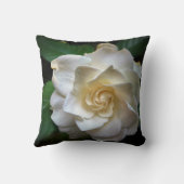 ホワイトガーデニアフラワーピロー クッション (裏面)