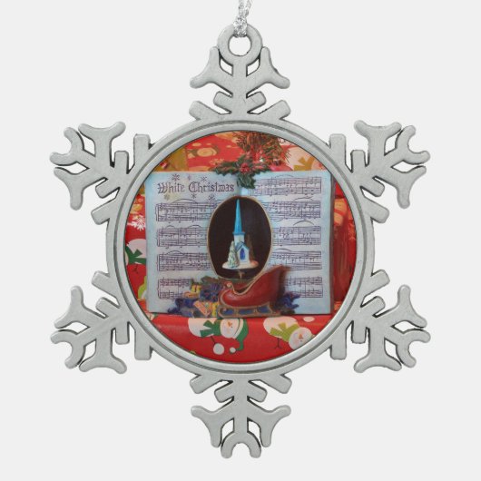 ホワイトクリスマスの歌集 スノーフレークピューターオーナメント (正面)