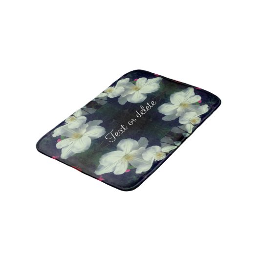 ホワイトクレマティスフラワーペアパーソナライズされた抽象芸術 バスマット (アングル)