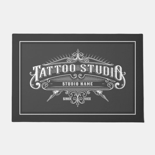 ホワイトグレータトゥースタジオヴィンテージタイポグラフィ ドアマット (正面)