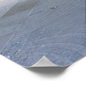 ホワイトコンクリート壁上の緑木戸 ポスター (角)