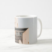 ホワイトコンクリート建物 コーヒーマグカップ (正面右)