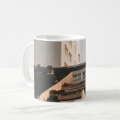 ホワイトコンクリート建物 コーヒーマグカップ (正面左)