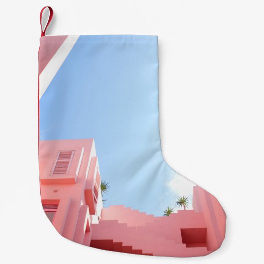 ホワイトコンクリート建物 スモールクリスマスストッキング (正面)
