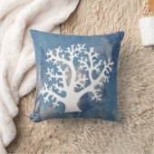 ホワイトコーラルオンブルー クッション (ブランケット)