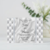 ホワイトサテンキルト結婚式招待状 招待状 (スタンド正面)