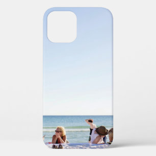ホワイトサンドの人々はビーチ iPhone 12ケース
