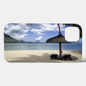 ホワイトサンドビーチと傘 Case-Mate iPhoneケース (裏面 (横))