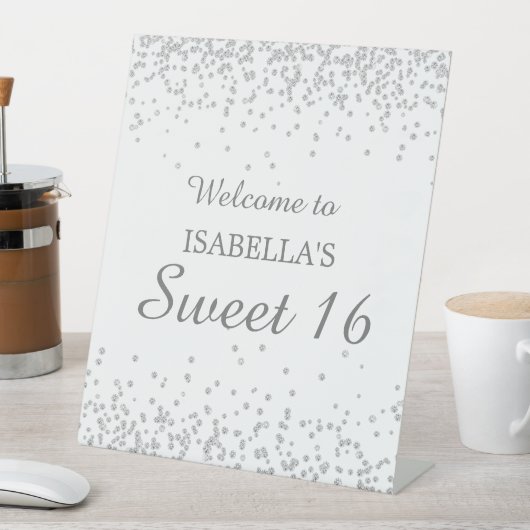 ホワイトシルバーエレガントグリッタースウィート16ウェルカムネーム 台座サイン (インサイチュ)
