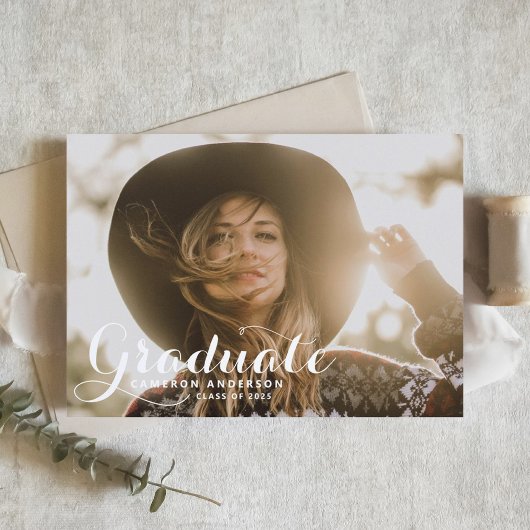 ホワイトスクお洒落リットオーバーレイ写真の卒業 招待状