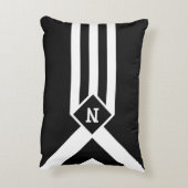 ホワイトストライプとシボロンのブラックとモノグラム アクセントクッション (裏面(縦))