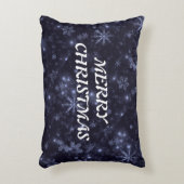 ホワイトスノーフレーク真夜中の青の背景枕 アクセントクッション (正面(垂直))