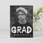 ホワイトスプレー絵を描タイポグラフィ写真卒業 案内状 (スタンド正面)