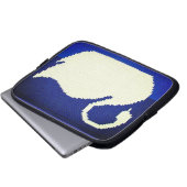 ホワイトスワンアーティザンクロシェプリントエレクトロニクスバッグ ラップトップスリーブ (正面下部)