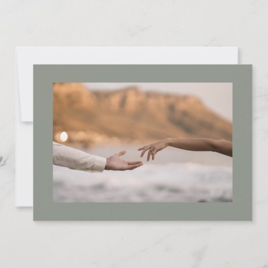 ホワイトセージ緑のコラージュ数々のフォト結婚ズ セーブザデート (裏面)