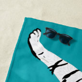 ホワイトタイガーイラストレーションオンティール(緑がかった色) パーソナライズされた ビーチタオル (インサイチュ)