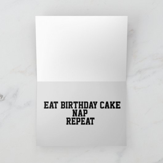 ホワイトタイガー 昼寝、ケーキを食べる、お誕生日カード カード (内部)