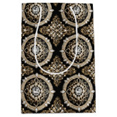 ホワイトダイヤモンド、金ゴールド縁どマンダラグラマーデザイン ミディアムペーパーバッグ (正面)