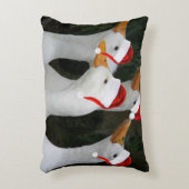 ホワイトダックス赤いサンタハッツホリデーを着て アクセントクッション (正面(垂直))