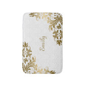 ホワイトダマスクと金ゴールド渦巻き バスマット (正面縦)