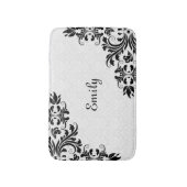 ホワイトダマスクと黒い渦巻き バスマット (正面縦)