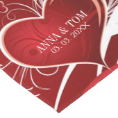 ホワイトダマスク赤いハート ショートテーブルランナー (コーナー)