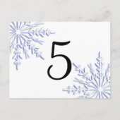ホワイトテーブル番号に青い冬の雪片 ポストカード (裏面)