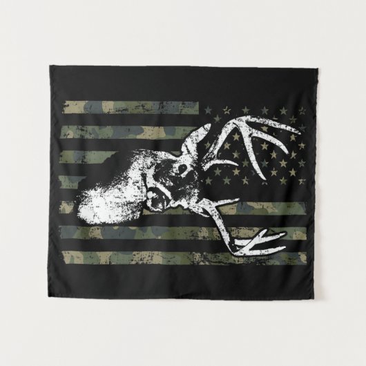 ホワイトテールバックディアー狩りUSAカモフラージュアメリカ タペストリー (正面(横))